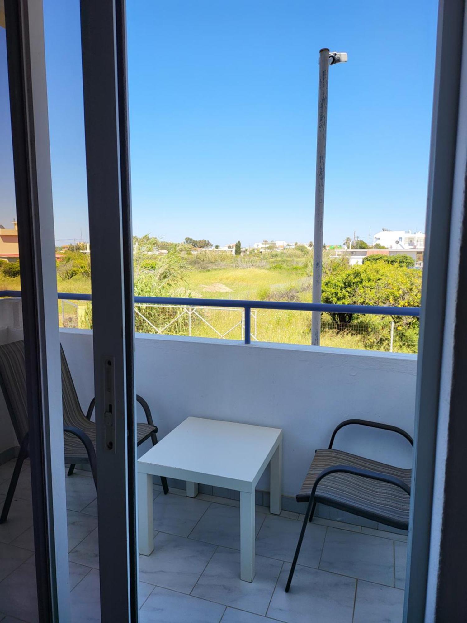 Pyrgos Aparthotel