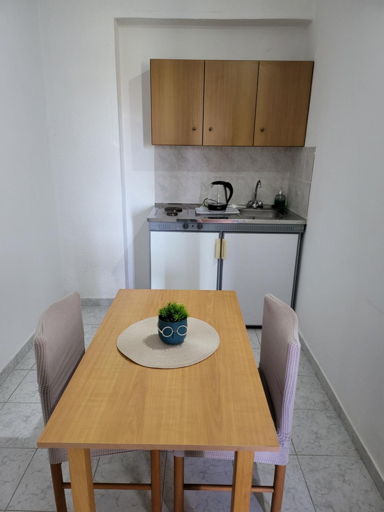 Pyrgos Aparthotel Kremastí
