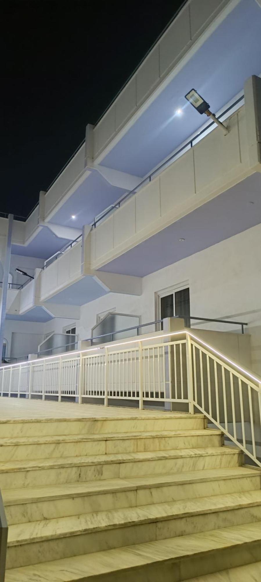 Pyrgos Aparthotel Kremastí
