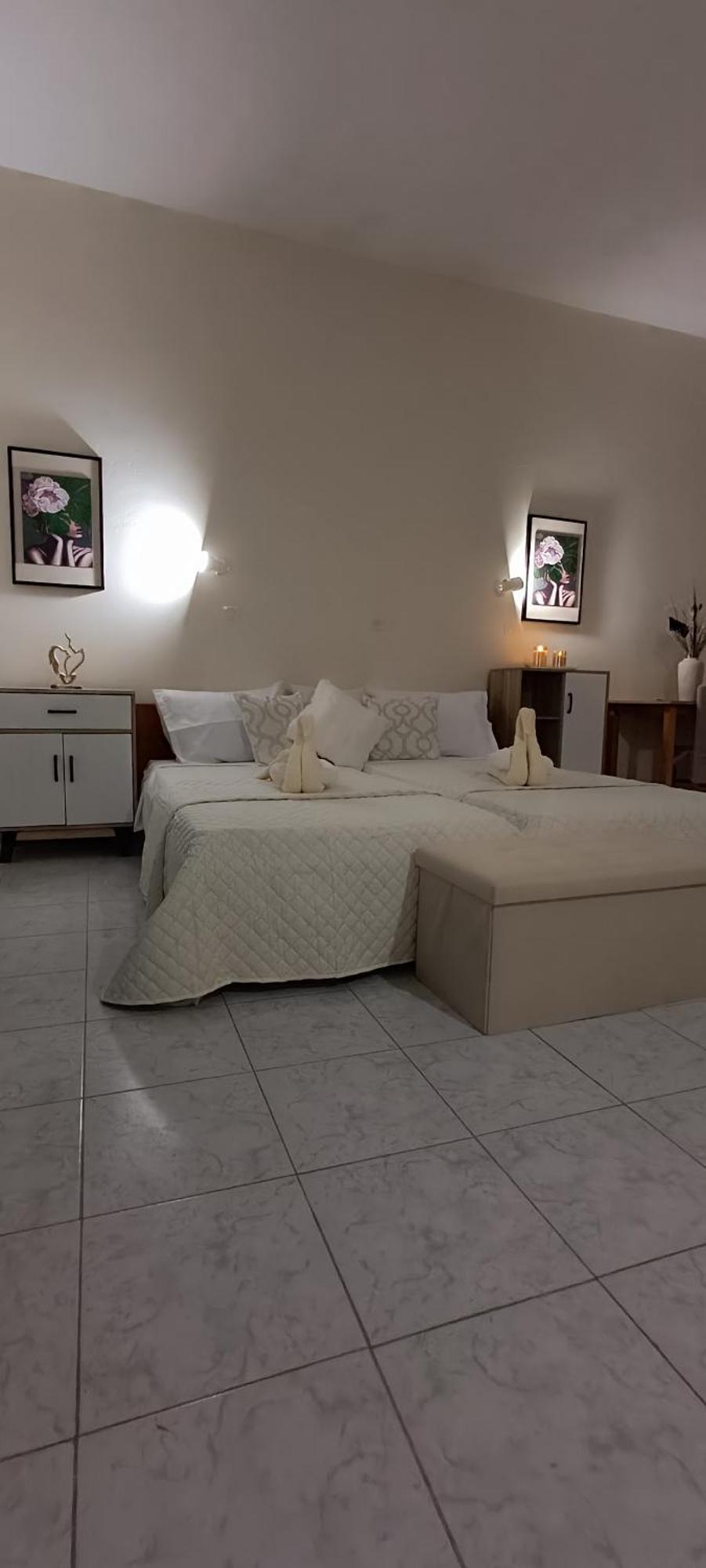 Pyrgos Aparthotel